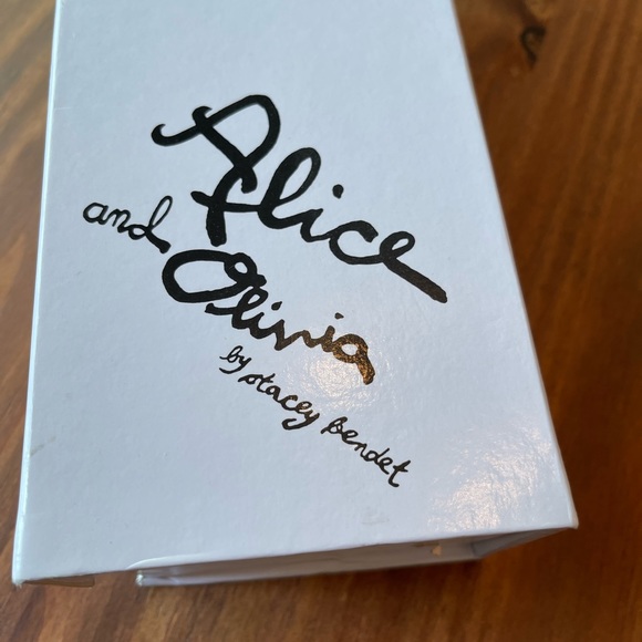 Alice and Olivia by Stacey Bendet leopard print flats 38.5 - Picture 9 of 11